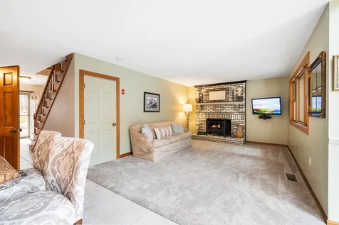 6 Twin Oaks Drive Mont Vernon NH 03057
