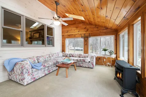 6 Twin Oaks Drive Mont Vernon NH 03057