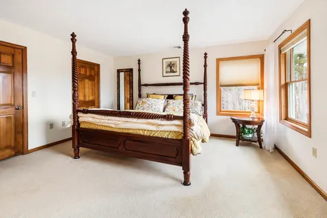 6 Twin Oaks Drive Mont Vernon NH 03057