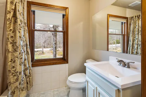 6 Twin Oaks Drive Mont Vernon NH 03057