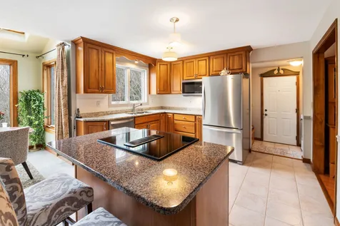 6 Twin Oaks Drive Mont Vernon NH 03057