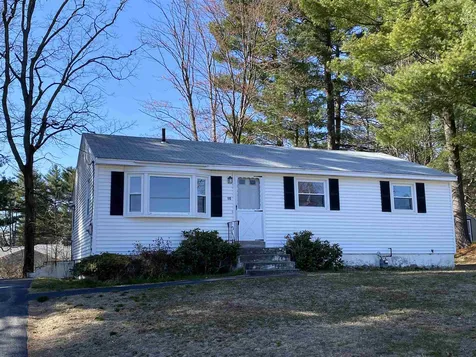 10 Larchmont Drive Nashua NH 03062