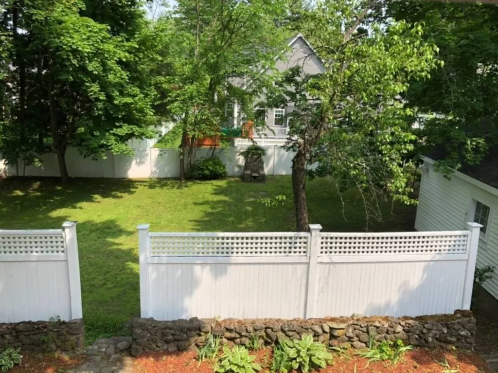 31 Chester Street Nashua NH 03064