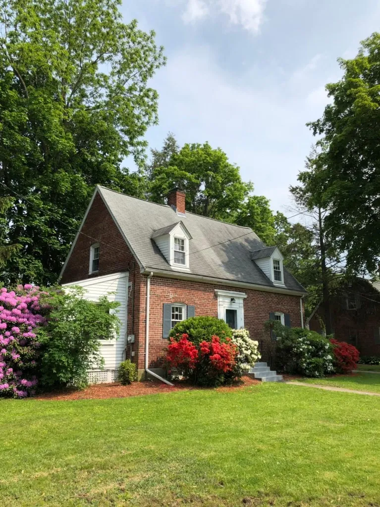 31 Chester Street Nashua NH 03064