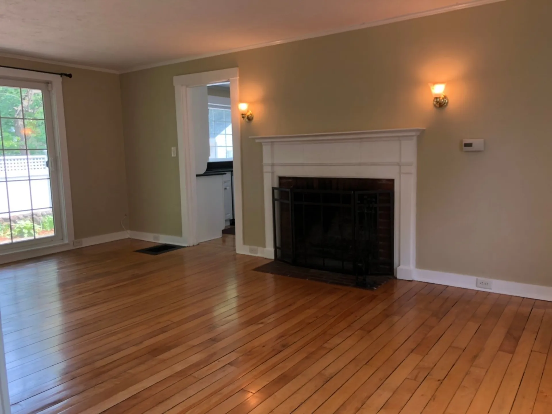 31 Chester Street Nashua NH 03064