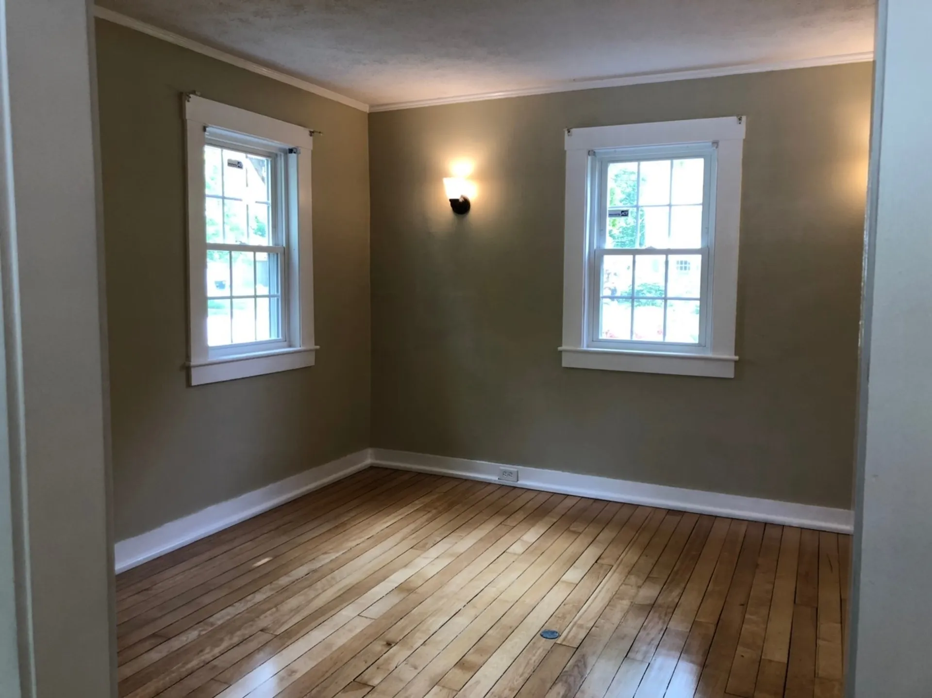31 Chester Street Nashua NH 03064