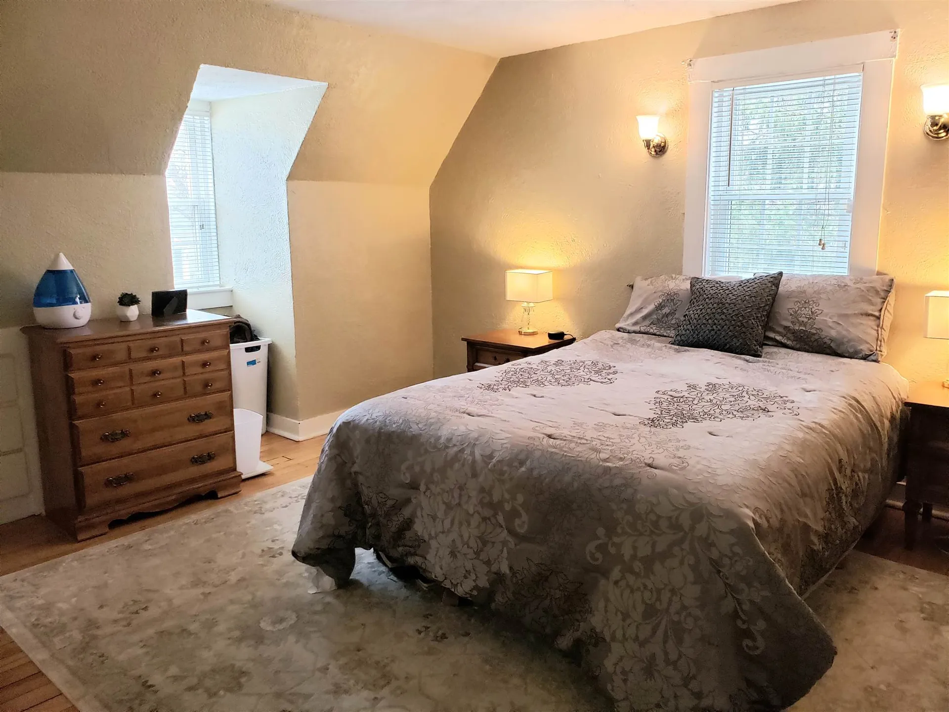 31 Chester Street Nashua NH 03064