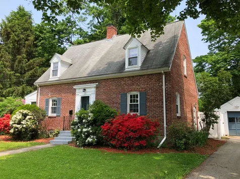 31 Chester Street Nashua NH 03064