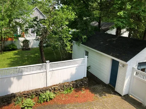 31 Chester Street Nashua NH 03064