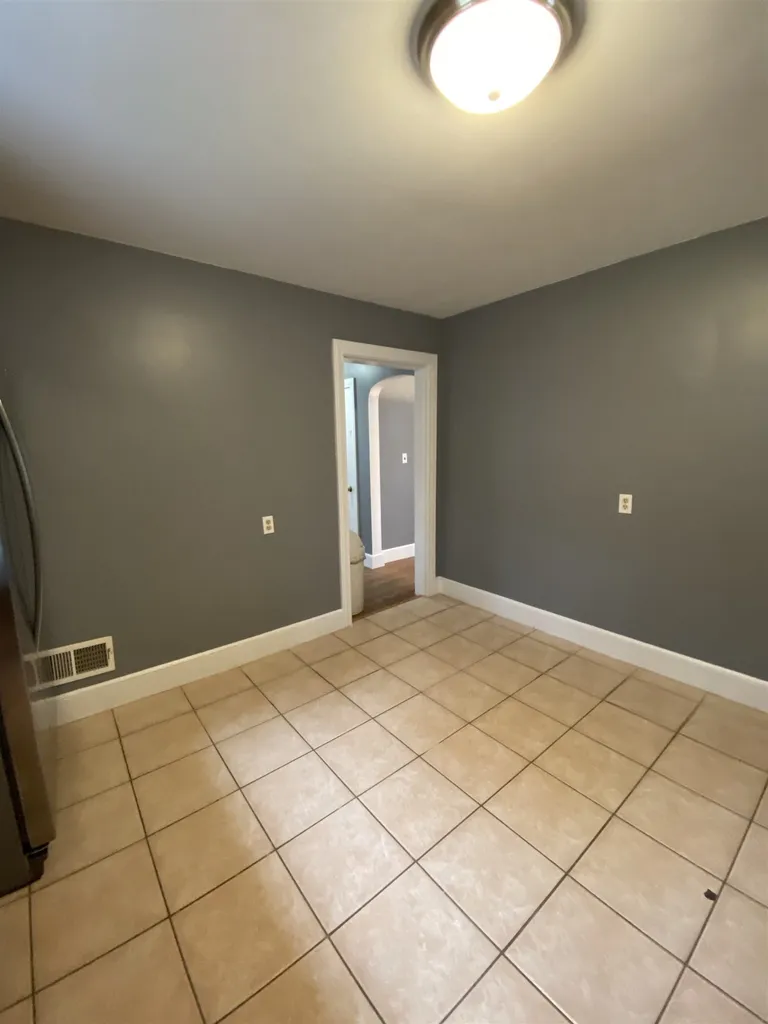 27 Glenwood Avenue Dover NH 03820
