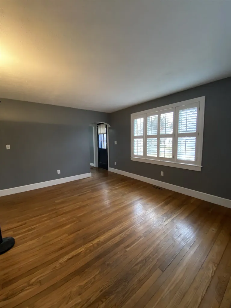 27 Glenwood Avenue Dover NH 03820