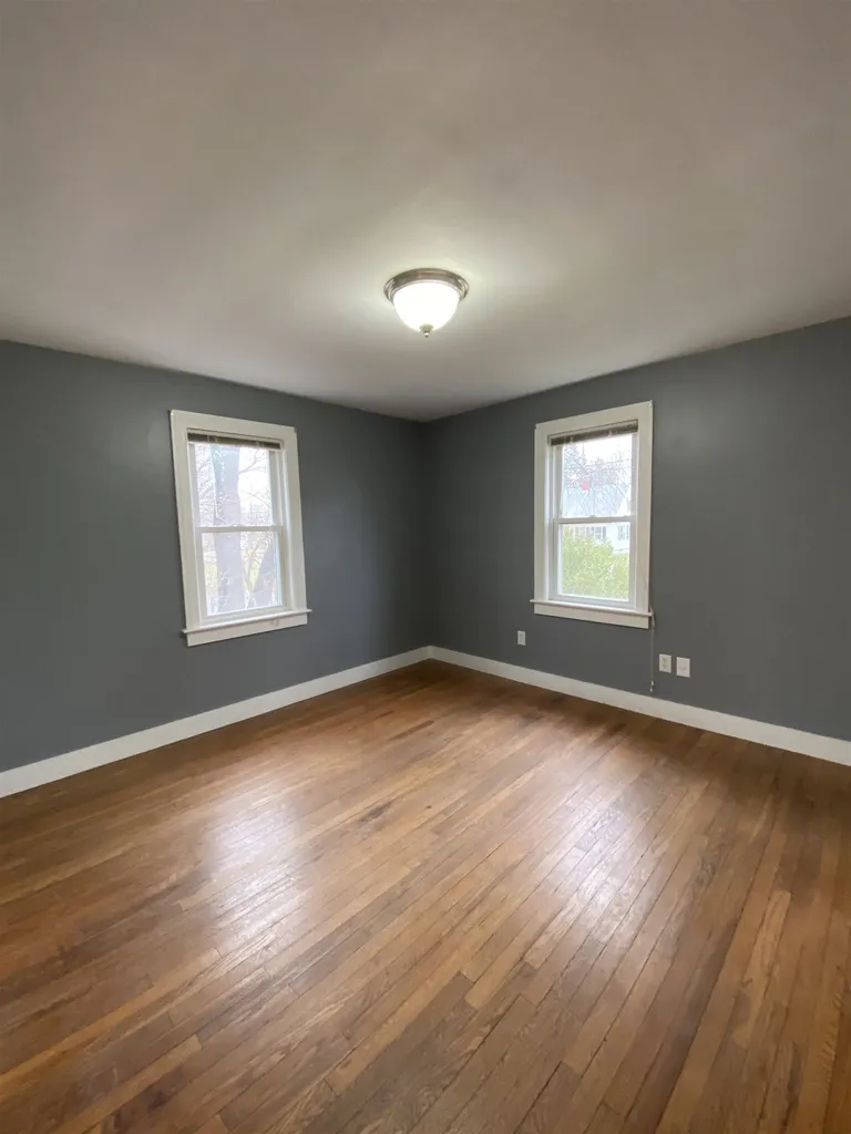 27 Glenwood Avenue Dover NH 03820