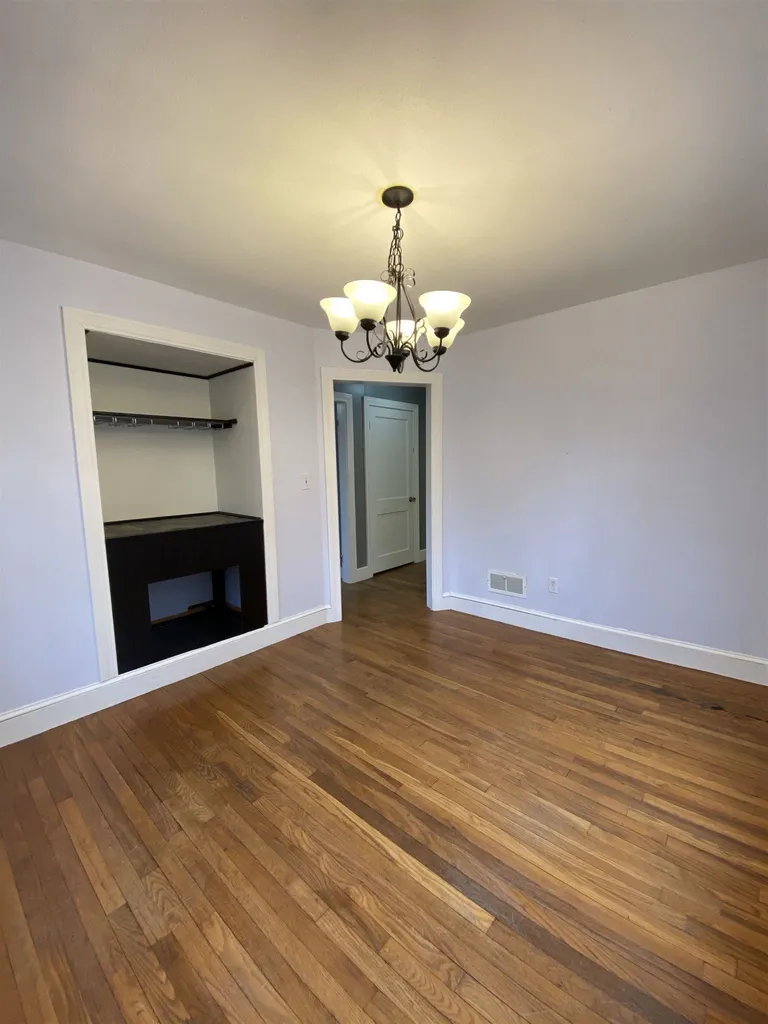 27 Glenwood Avenue Dover NH 03820