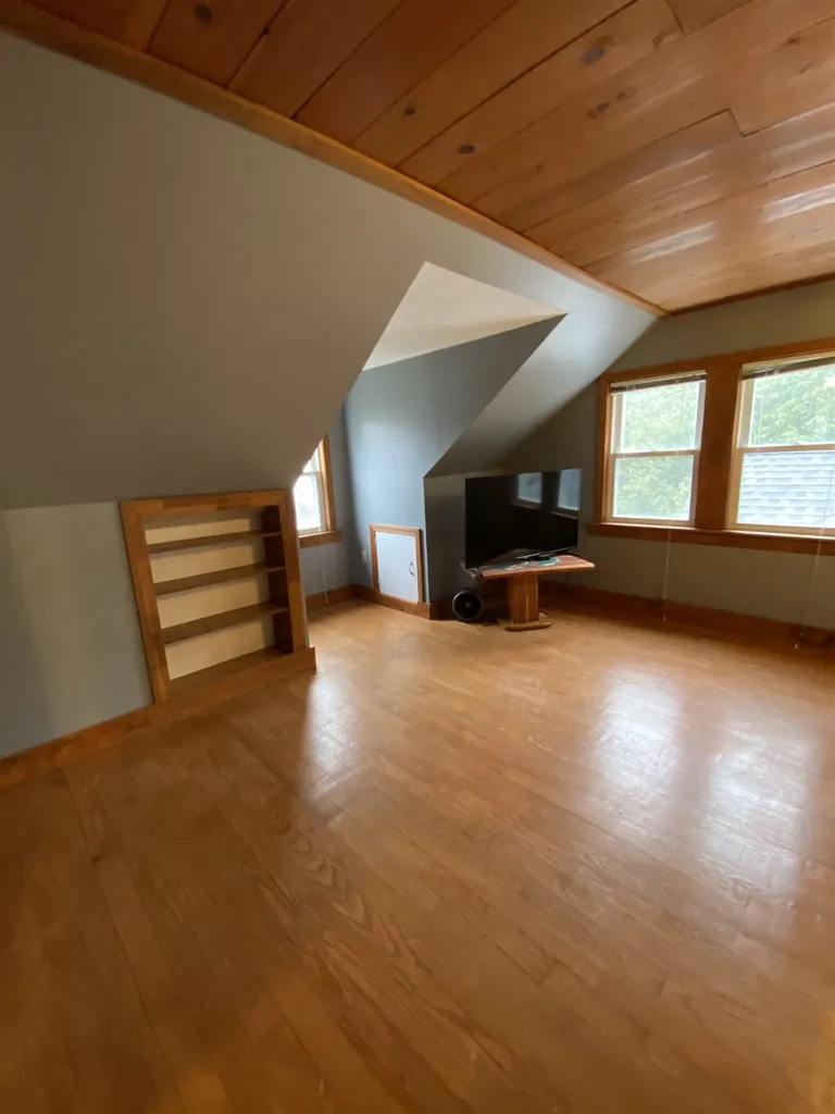 27 Glenwood Avenue Dover NH 03820
