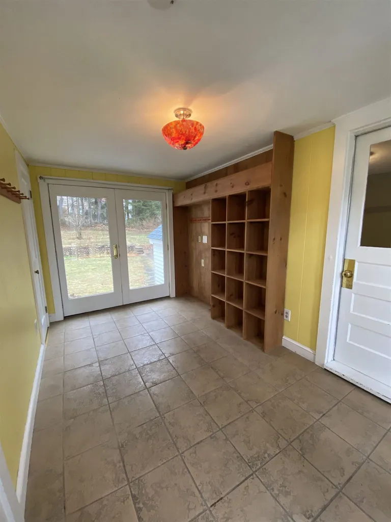 27 Glenwood Avenue Dover NH 03820