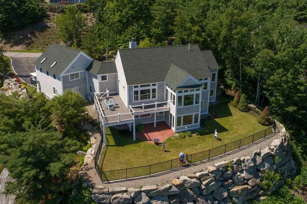 25 South Watch Road Meredith NH 03253