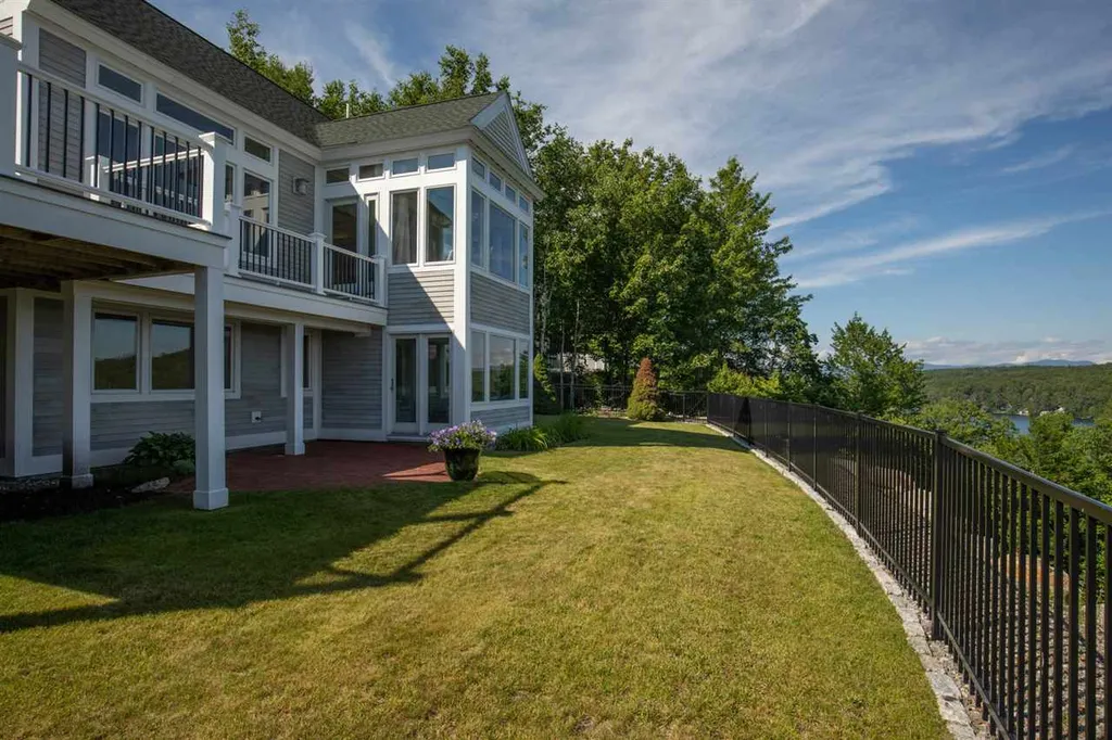 25 South Watch Road Meredith NH 03253