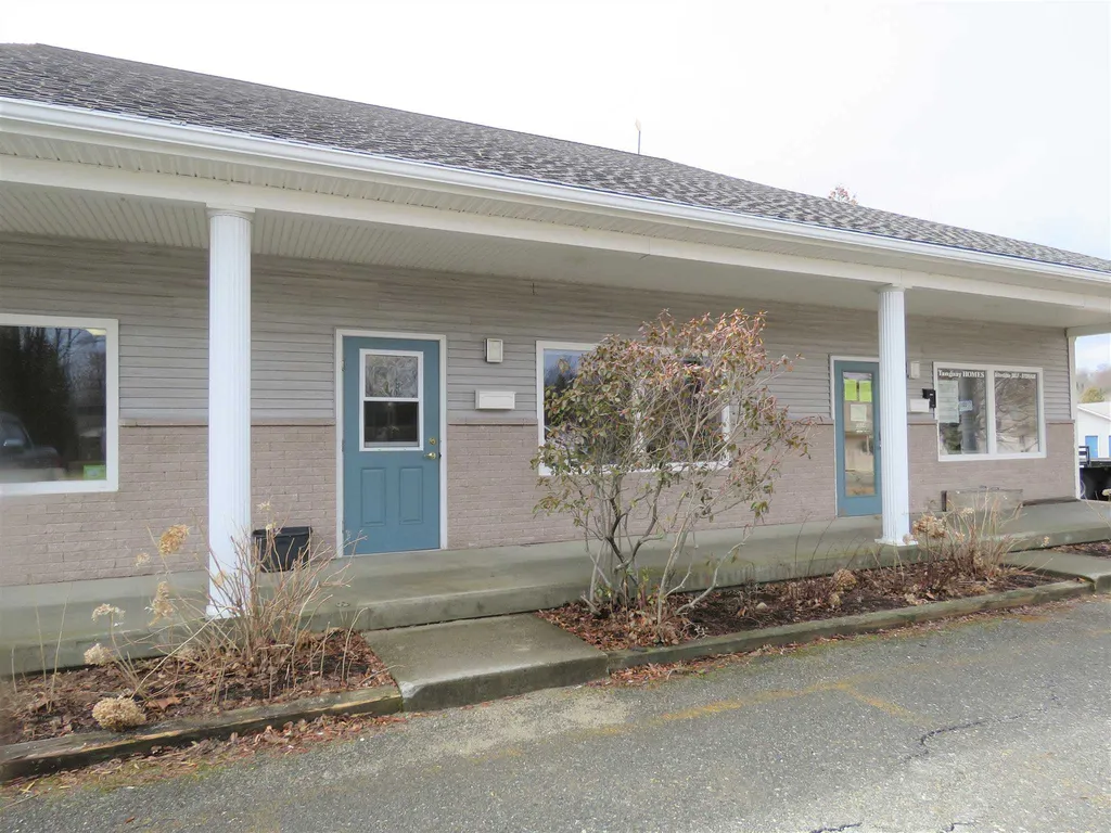 419B Route 105 Newport Town VT 05857