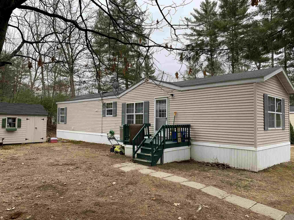 110 Colonial Village Somersworth NH 03878