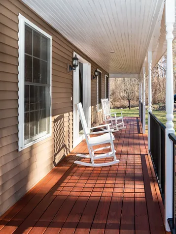 18 Hilliard Road Kensington NH 03833