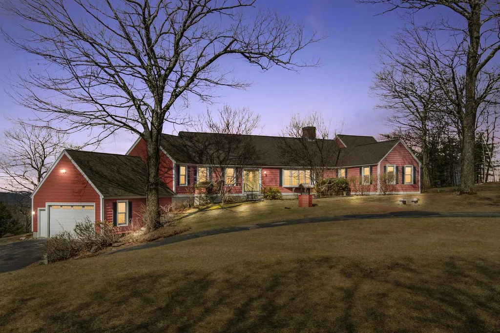 65 Ridgeview Lane New Boston NH 03070
