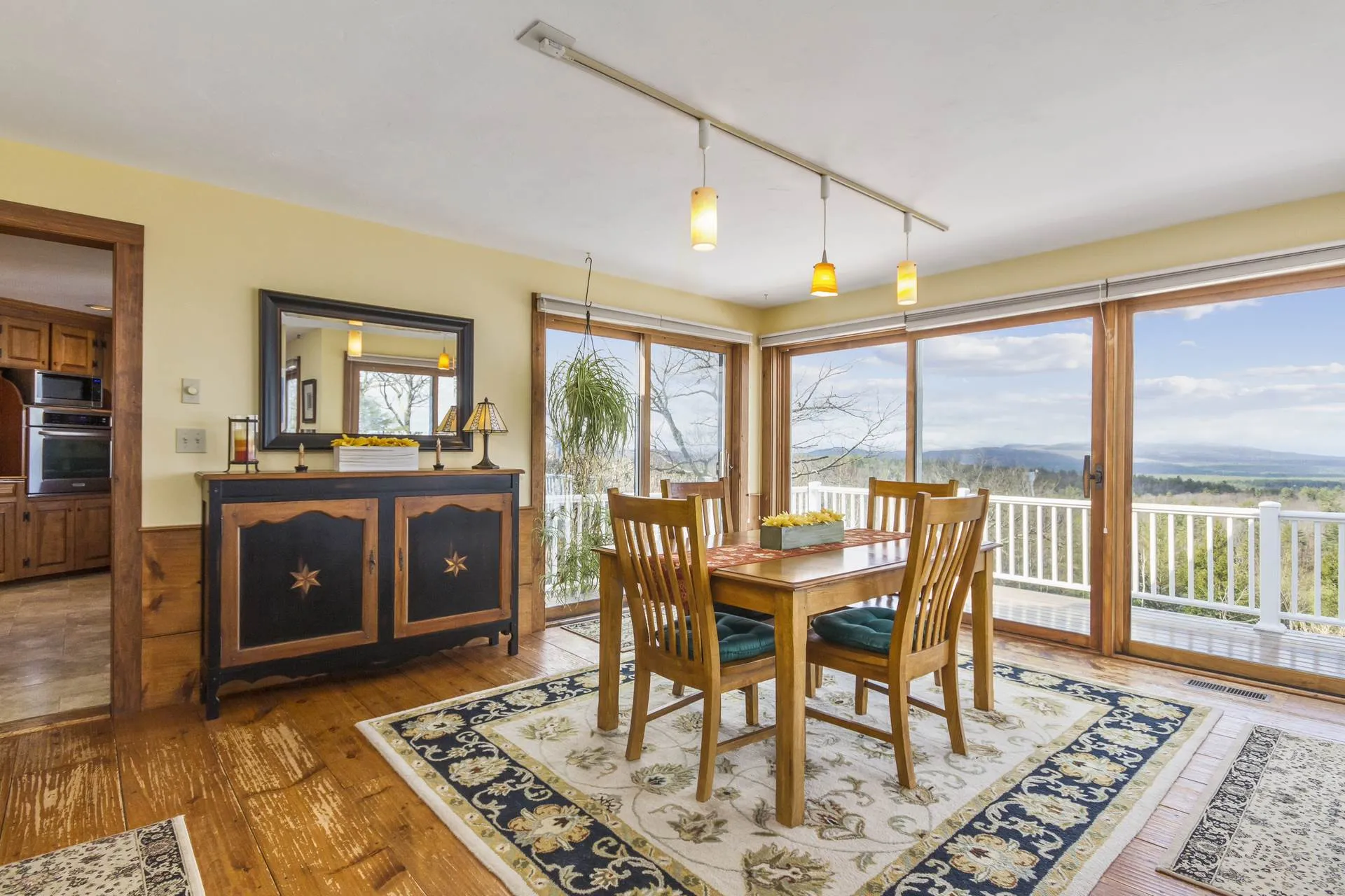 65 Ridgeview Lane New Boston NH 03070