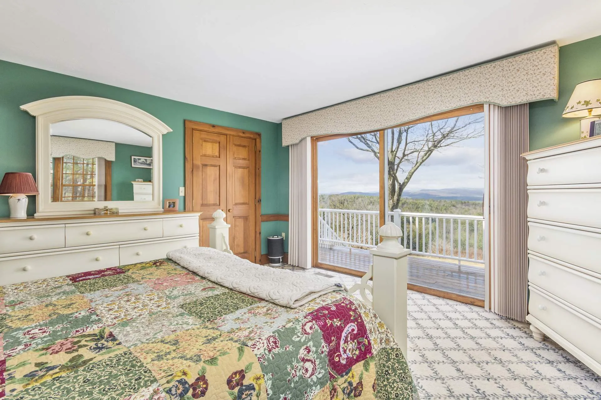 65 Ridgeview Lane New Boston NH 03070