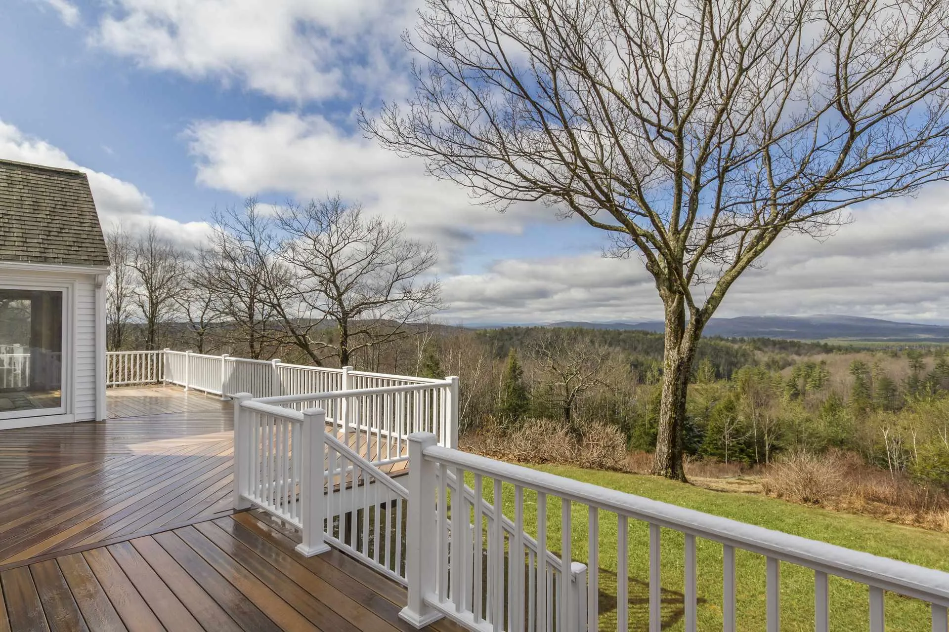 65 Ridgeview Lane New Boston NH 03070