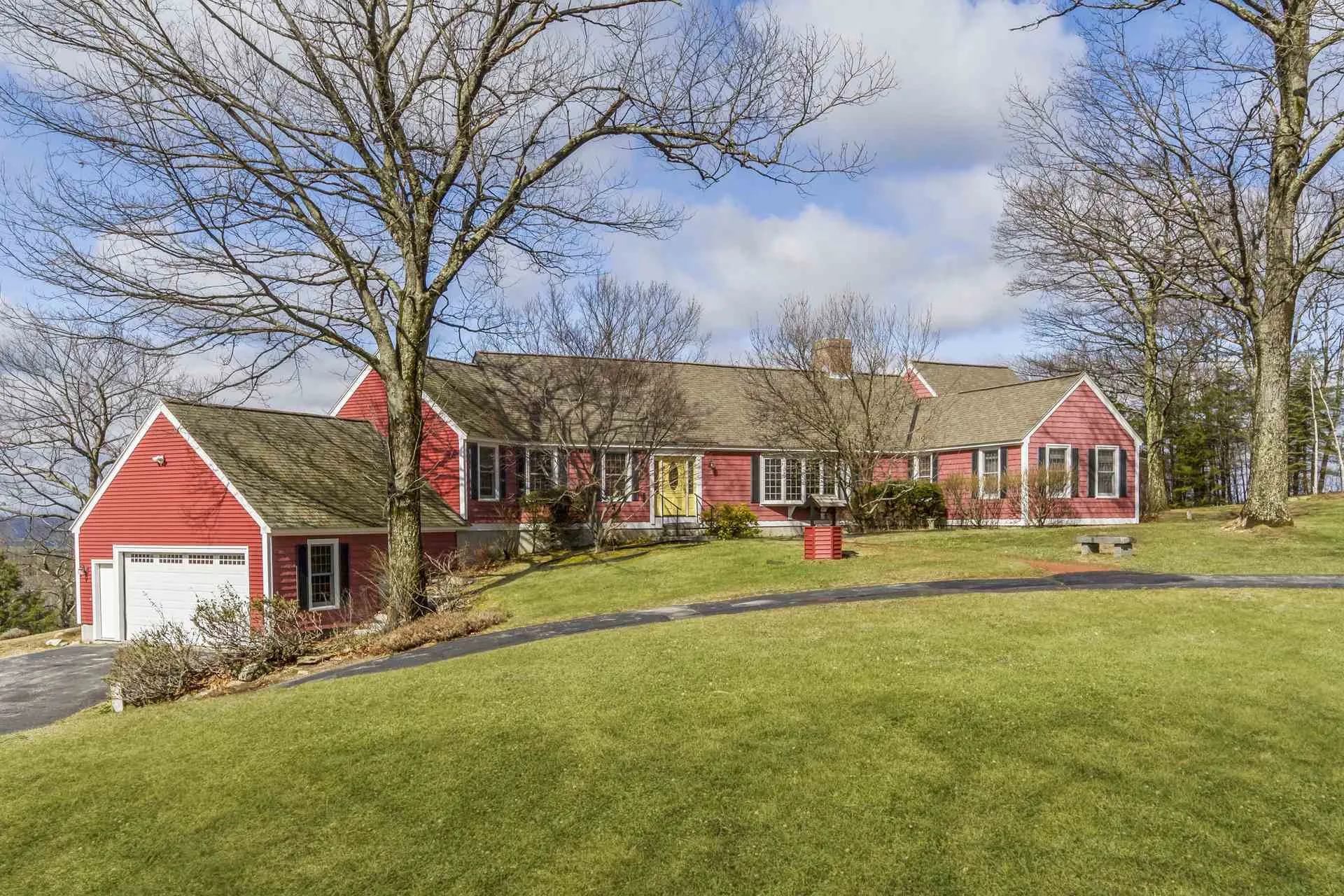 65 Ridgeview Lane New Boston NH 03070