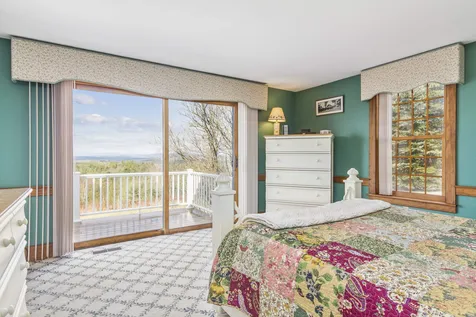 65 Ridgeview Lane New Boston NH 03070