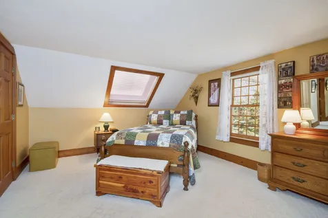65 Ridgeview Lane New Boston NH 03070