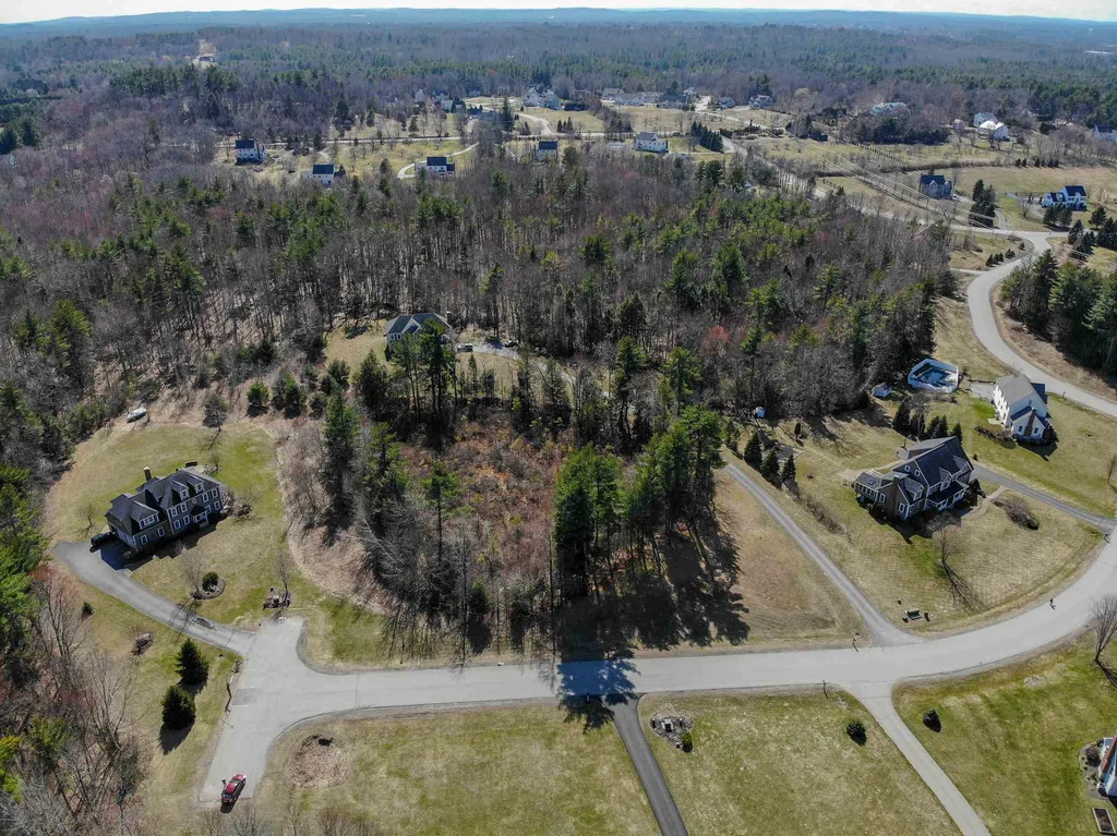 20 Hickory Pond Lane Stratham NH 03885