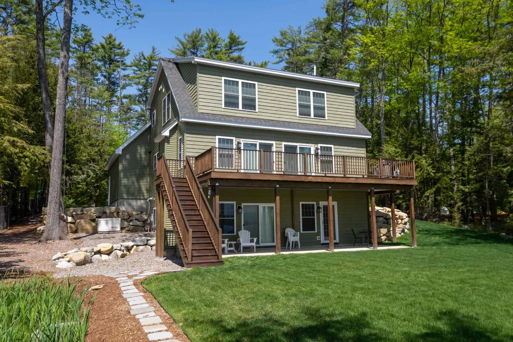 2 Camp Road Moultonborough NH 03254