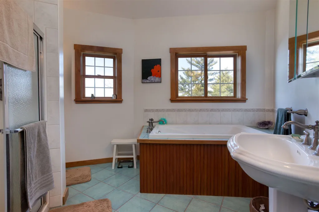 96 Rivervale Road Piermont NH 03779