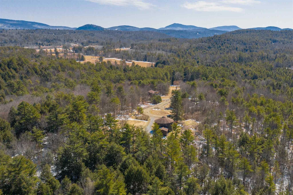 96 Rivervale Road Piermont NH 03779