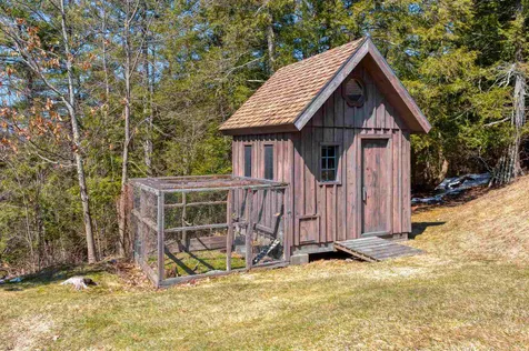 96 Rivervale Road Piermont NH 03779