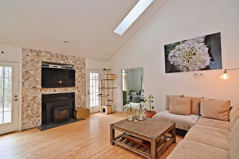 104 Lull Road New Boston NH 03070