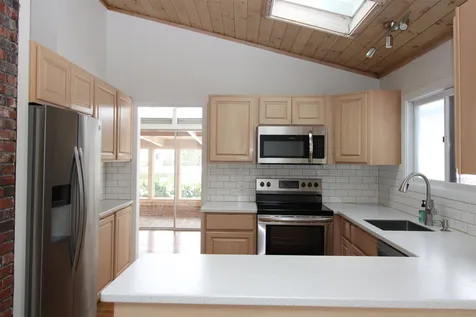 21 Riverview Road Durham NH 03824