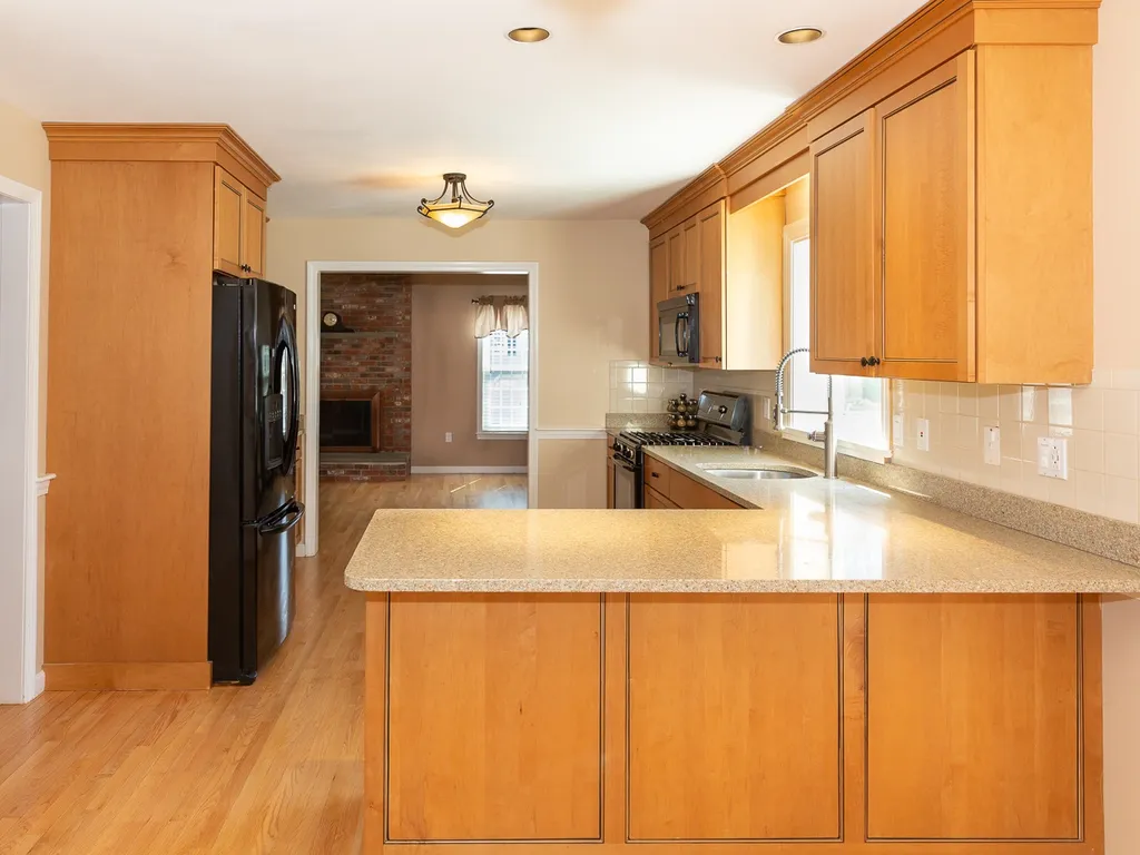 10 Alexander Drive Hampton NH 03842