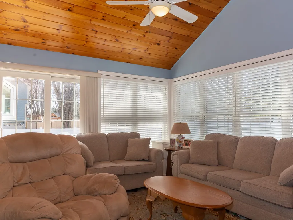 10 Alexander Drive Hampton NH 03842