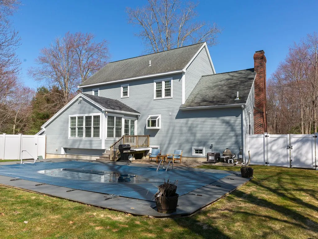 10 Alexander Drive Hampton NH 03842