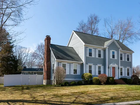 10 Alexander Drive Hampton NH 03842