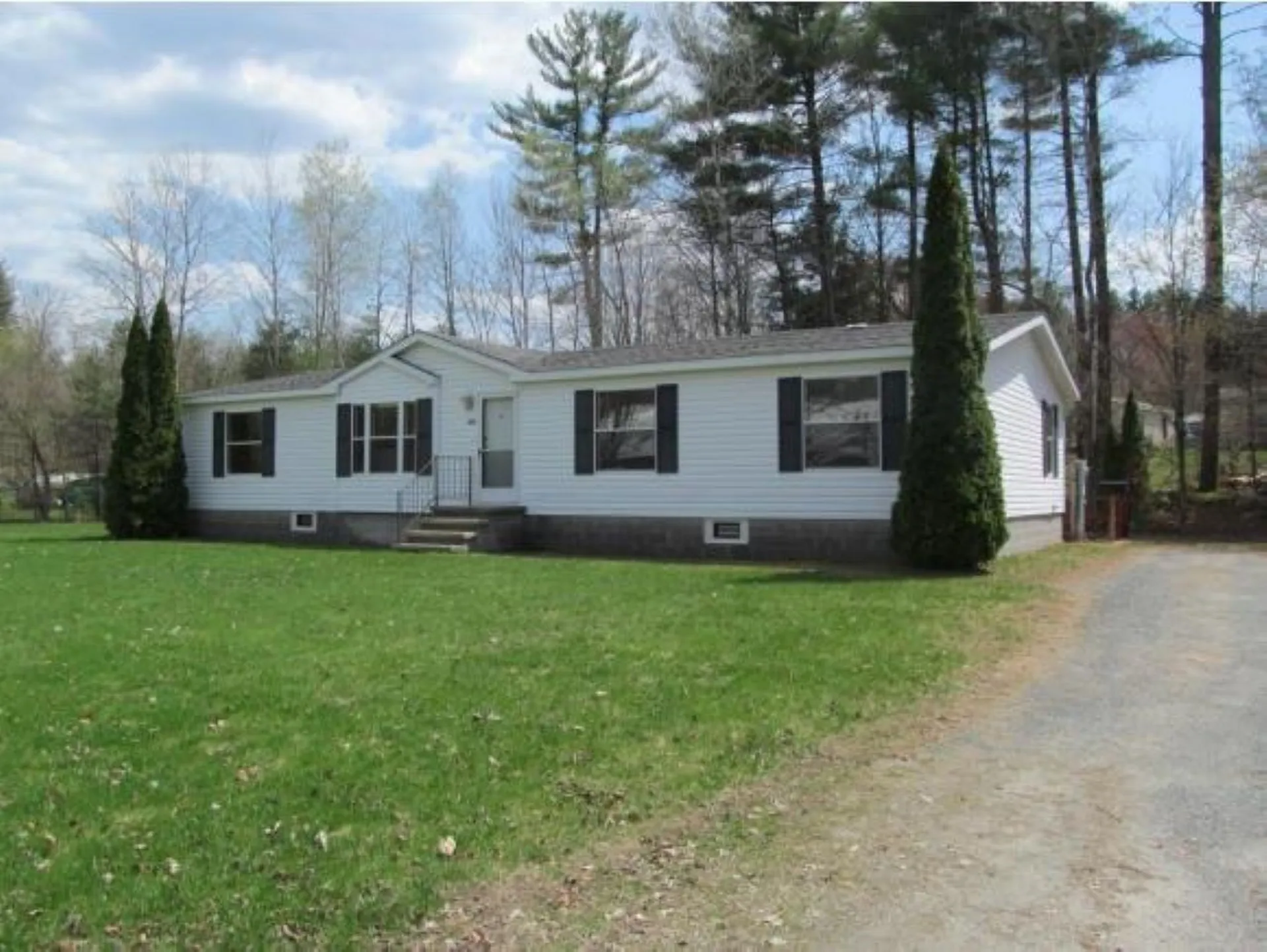 225 Sugar River Drive Claremont NH 03743