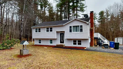 11 Mountain Home Road Londonderry NH 03053