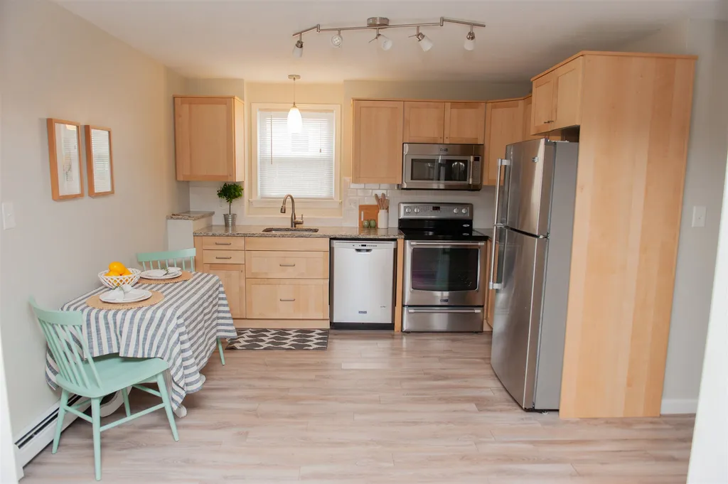 205 Circle Road Manchester NH 03103