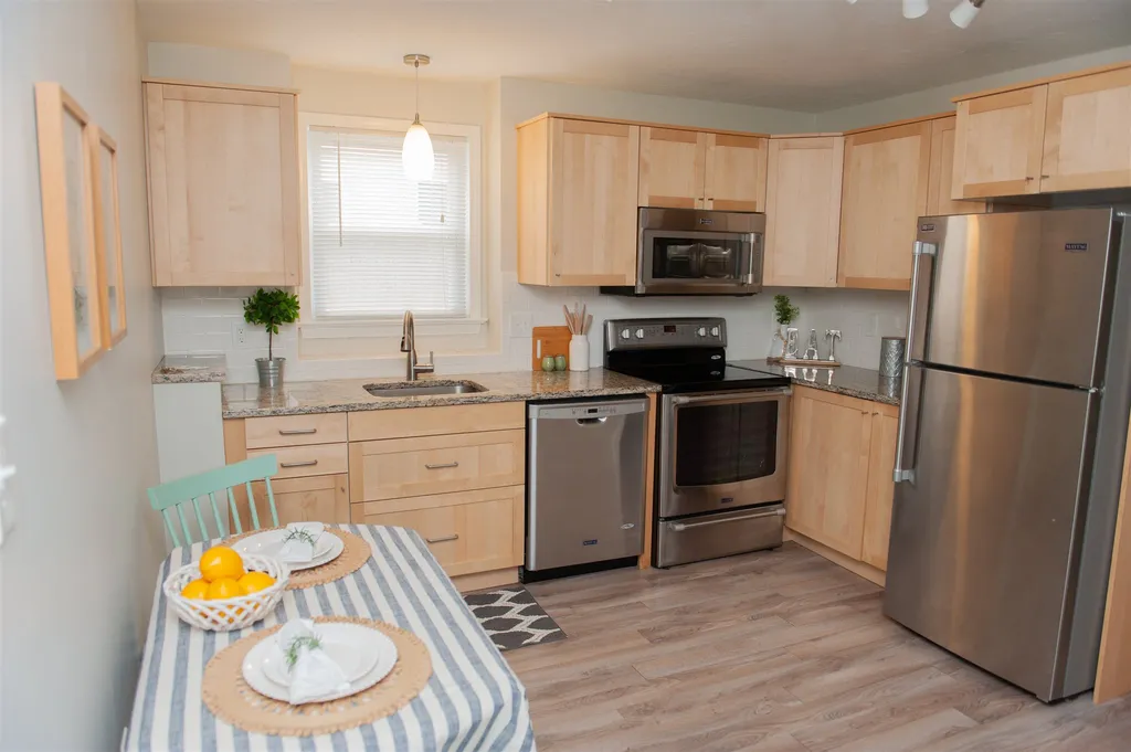 205 Circle Road Manchester NH 03103