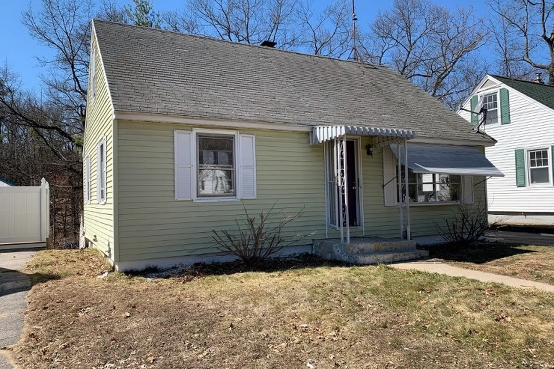 77 Gilford Street Manchester NH 03102