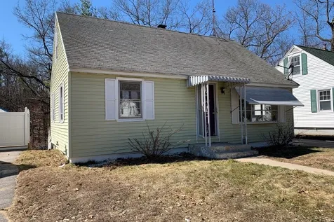 77 Gilford Street Manchester NH 03102