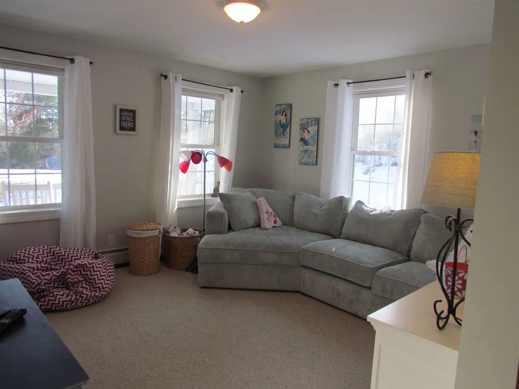 52 Hearthside Drive Barrington NH 03825