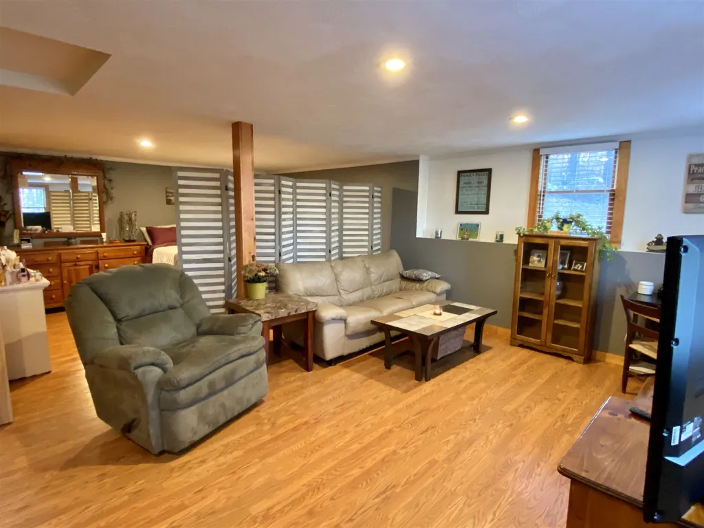 152 Juniper Ridge Henniker NH 03242